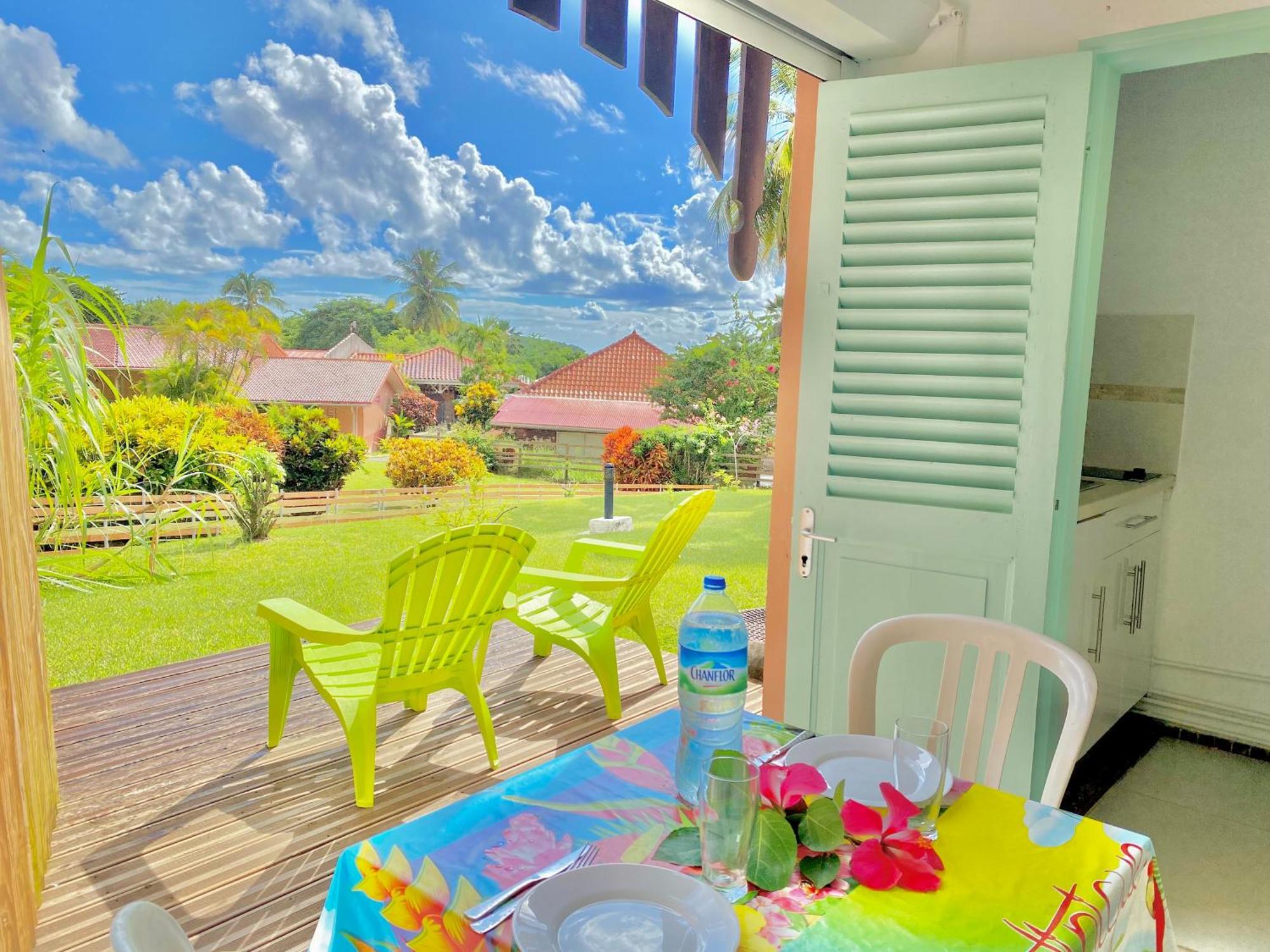 Studio Petite Plage - Pieds Dans L'Eau Sainte-Anne Luaran gambar